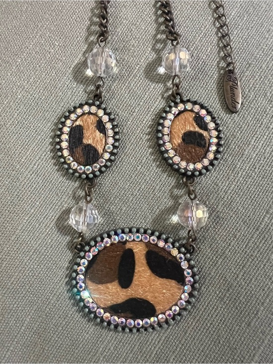 Plunder Jewelry - Plunder Leopard Print Pendant Necklace with Crystal Bead Accents
